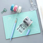 Junesix A5 Tapis de découpe, Règle et Couteau de découpe, Junesix A5 (Vert menthe), Junesix A5 (Rose), Junesix A5 (Bleu), Junesix A5 (Violet)