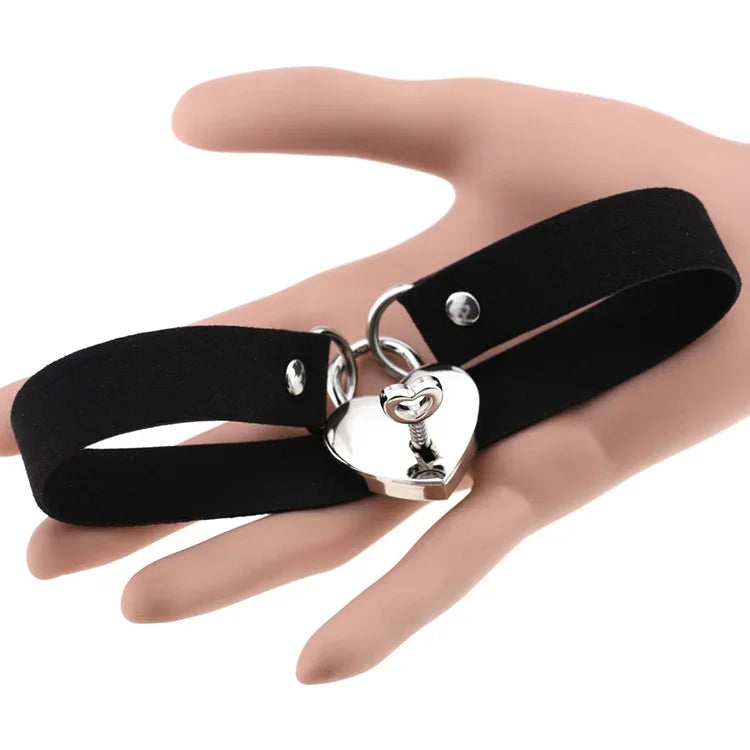 Collier en flanelle sexy avec cadenas style punk simple, livraison couleur aléatoire, XSXQ