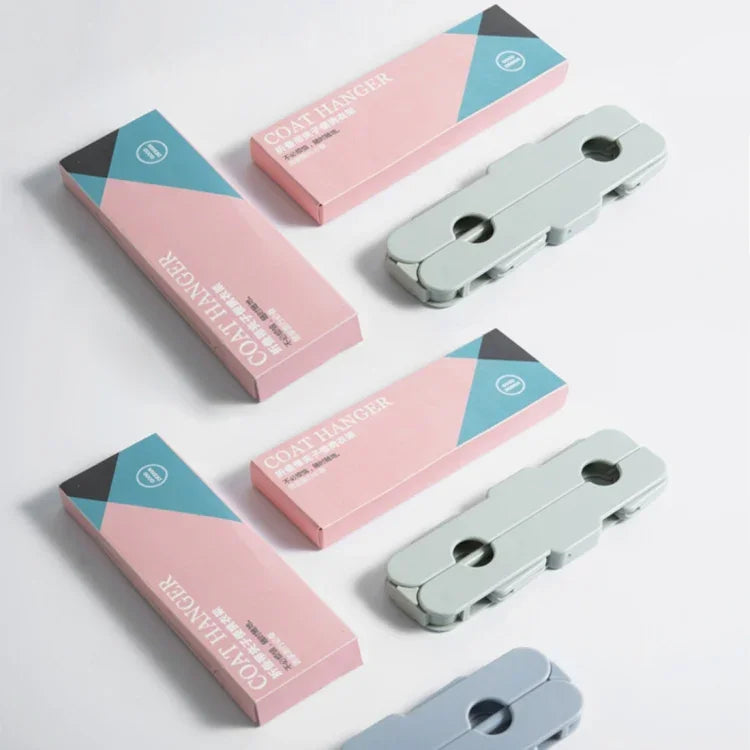 Étendage pliant avec 4 clips cachés pour la maison/voyage, livraison couleur aléatoire, cintre pliant