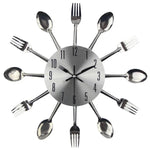 Horloge murale de cuisine en métal avec couverts, design créatif en quartz, moderne et décorative, argent