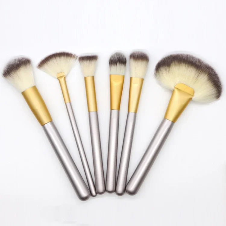Kit de 18 pinceaux de maquillage professionnels de luxe beige, taille : 25*46cm