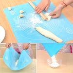 2 PCS Tapis de cuisson multifonctionnel en silicone pour pétrir la pâte / Tapis à farine / Tapis isolant thermique, livraison couleur aléatoire