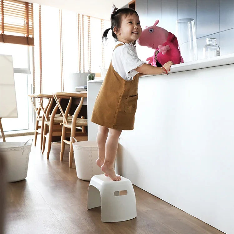 Tabouret épais en plastique pour maison, tabouret antidérapant pour salle de bain, petit tabouret pour enfants, tabouret antidérapant