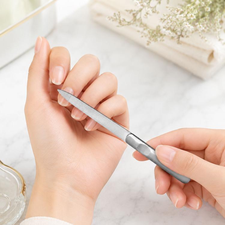 Lime à ongles en acier inoxydable poli, Longueur : 95mm, Longueur : 95mm