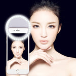 Lumière de beauté selfie rechargeable pour iPhone, Galaxy, Huawei, Xiaomi, LG, HTC et autres smartphones avec clip réglable et câble USB