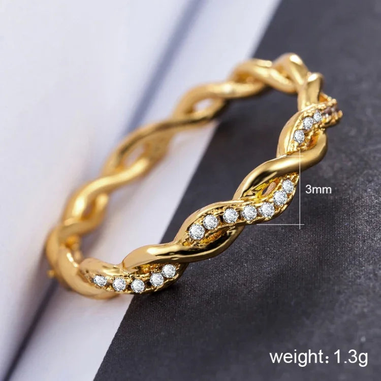 Bague torsadée pour femmes, simple et élégante, entièrement ornée de strass (Taille US:8), Taille US:8