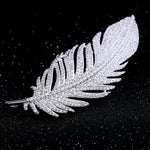 Broche de corsage en platine de haute qualité, motif plumes, style simple