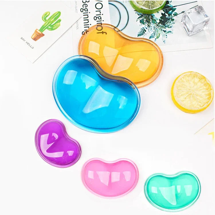 MONTIAN 2 PCS Support de poignet de souris en silicone transparent en forme de cœur, livraison de couleur aléatoire, en forme de cœur