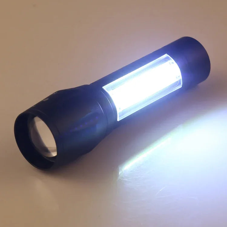 Lampe de poche étanche à zoom USB A2 XPE + COB avec 3 modes & boîte de rangement, A2
