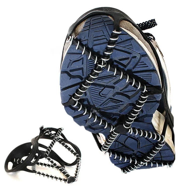 Une paire de crampons d\'escalade simples épaissis à ressort antidérapants pour neige extérieure