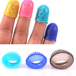 Lot de 10 protège-doigts anti-douleur pour guitare et ukulélé (taille S), couleur aléatoire.