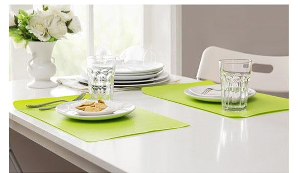 Tapis isolant antidérapant en silicone 40x30cm pour plats, boissons, four, table d'enfant