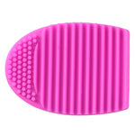 Outil de nettoyage en silicone pour pinceaux de maquillage et brosses de lavage.