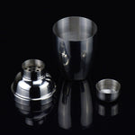Ensemble de shaker classique 5 en 1 en acier inoxydable, capacité : 550 ml (shaker + doseur + passoire + pince à glaçons + agitateur), ensemble de shaker 5 en 1