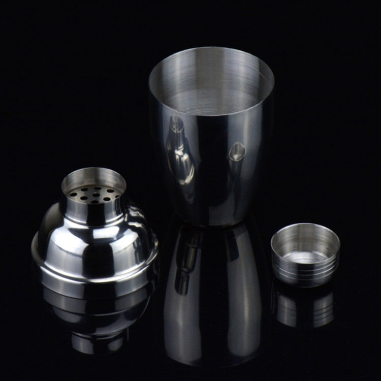 Ensemble de shaker classique 5 en 1 en acier inoxydable, capacité : 550 ml (shaker + doseur + passoire + pince à glaçons + agitateur), ensemble de shaker 5 en 1