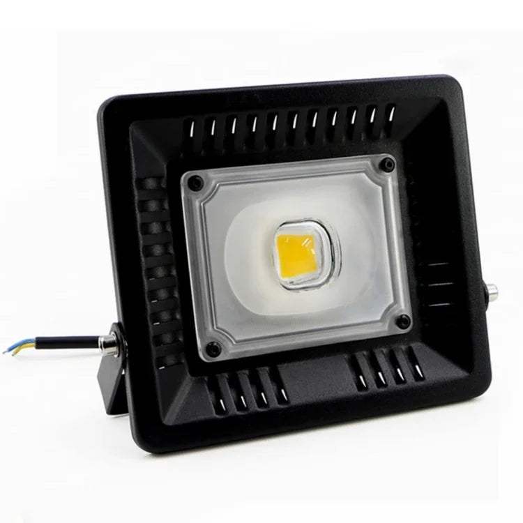 Flux lumineux: > 4000lm, FP > 0,9, IRC > 80, CA 90-140V, 50W Blanc chaud