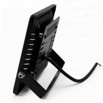 Flux lumineux: > 4000lm, FP > 0,9, IRC > 80, CA 90-140V, 50W Blanc chaud