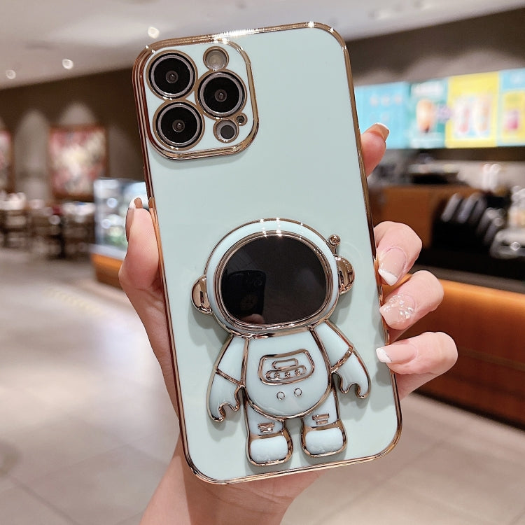 Coque de téléphone plaquée avec support Astronaute, Pour iPhone 17e / 16e, Pour iPhone 17 Pro Max, Pour iPhone 17 Pro, Pour iPhone 17, Pour iPhone Air, Pour iPhone 16 Pro Max, Pour iPhone 16 Pro, Pour iPhone 16 Plus