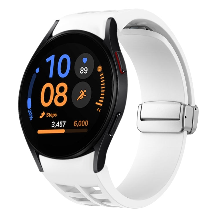 Bracelet de montre en silicone avec boucle pliante magnétique argentée Richard, pour Samsung Galaxy Watch FE 40mm, pour Samsung Galaxy Watch 5 Pro Golf Edition, pour Samsung Galaxy Watch 5 Golf Edition