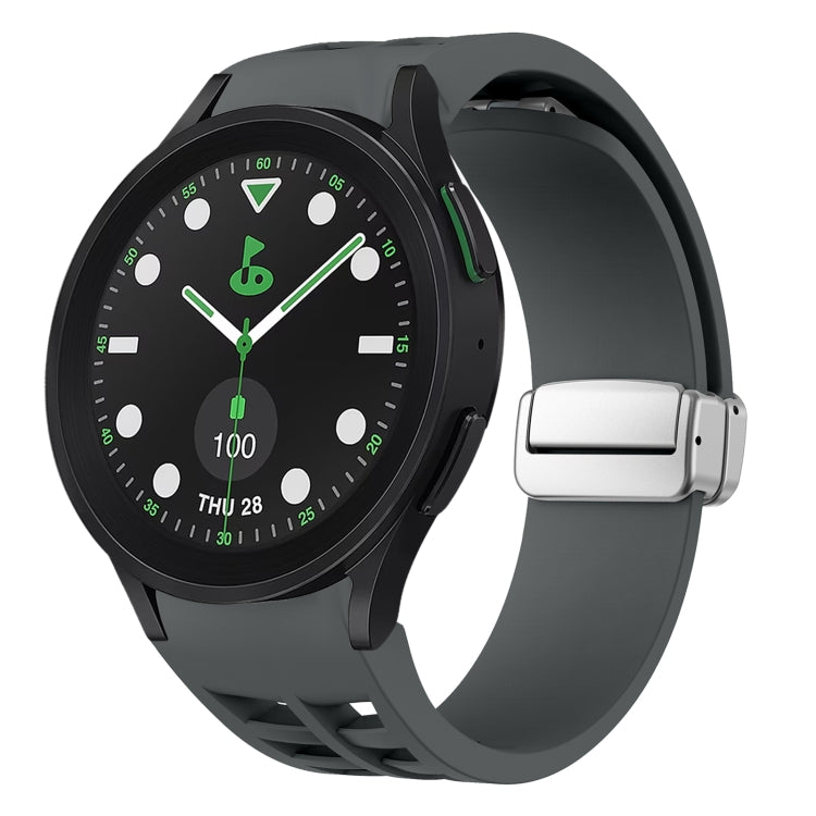 Bracelet de montre en silicone avec boucle pliante magnétique argentée Richard, pour Samsung Galaxy Watch FE 40mm, pour Samsung Galaxy Watch 5 Pro Golf Edition, pour Samsung Galaxy Watch 5 Golf Edition