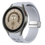 Bracelet de montre en silicone avec boucle pliante magnétique argentée Richard, pour Samsung Galaxy Watch 5 Pro 45mm, pour Samsung Galaxy Watch 7 40 / 44mm, pour Samsung Galaxy Watch 6 Classic 43 / 47mm