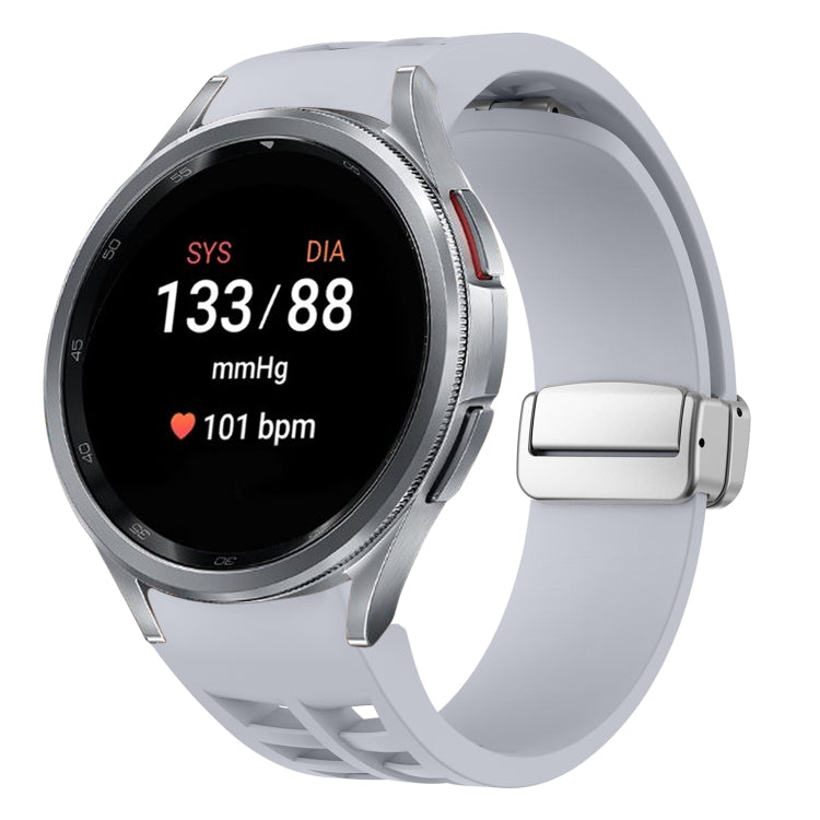 Bracelet de montre en silicone avec boucle pliante magnétique argentée Richard, pour Samsung Galaxy Watch 5 Pro 45mm, pour Samsung Galaxy Watch 7 40 / 44mm, pour Samsung Galaxy Watch 6 Classic 43 / 47mm
