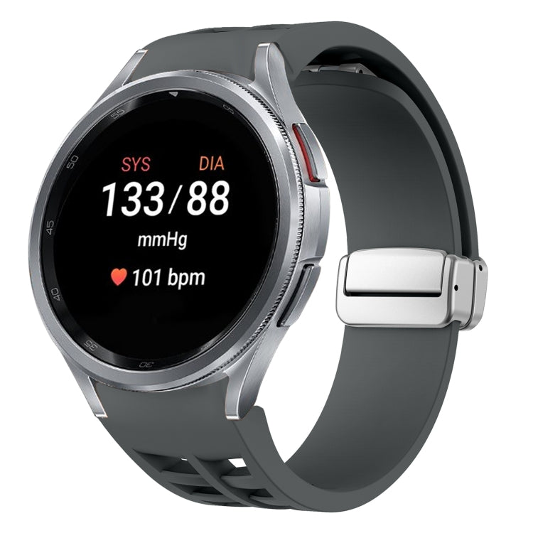 Bracelet de montre en silicone avec boucle pliante magnétique argentée Richard, pour Samsung Galaxy Watch 5 Pro 45mm, pour Samsung Galaxy Watch 7 40 / 44mm, pour Samsung Galaxy Watch 6 Classic 43 / 47mm