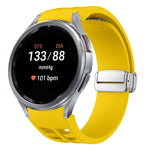 Bracelet de montre en silicone avec boucle pliante magnétique argentée Richard, pour Samsung Galaxy Watch 5 Pro 45mm, pour Samsung Galaxy Watch 7 40 / 44mm, pour Samsung Galaxy Watch 6 Classic 43 / 47mm