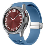 Bracelet de montre en silicone avec boucle pliante magnétique argentée Richard, pour Samsung Galaxy Watch 5 Pro 45mm, pour Samsung Galaxy Watch 7 40 / 44mm, pour Samsung Galaxy Watch 6 Classic 43 / 47mm