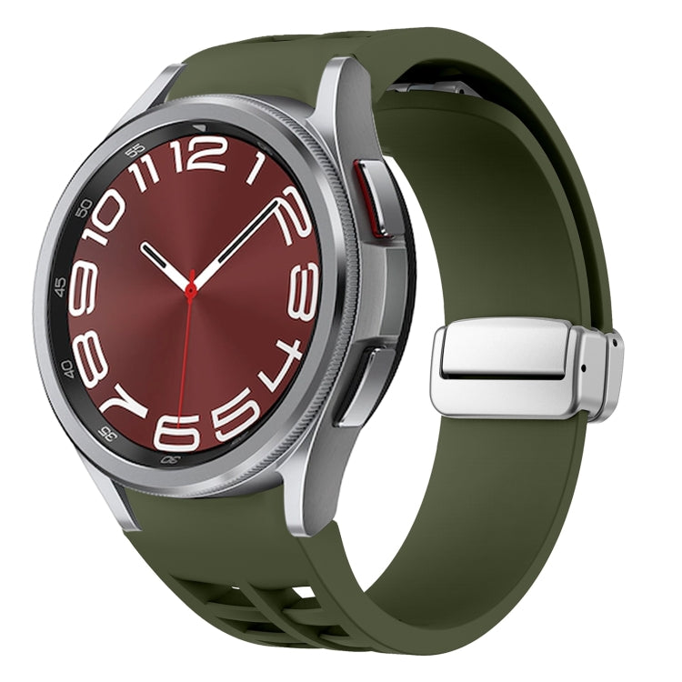 Bracelet de montre en silicone avec boucle pliante magnétique argentée Richard, pour Samsung Galaxy Watch 5 Pro 45mm, pour Samsung Galaxy Watch 7 40 / 44mm, pour Samsung Galaxy Watch 6 Classic 43 / 47mm