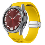 Bracelet de montre en silicone avec boucle pliante magnétique argentée Richard, pour Samsung Galaxy Watch 5 Pro 45mm, pour Samsung Galaxy Watch 7 40 / 44mm, pour Samsung Galaxy Watch 6 Classic 43 / 47mm
