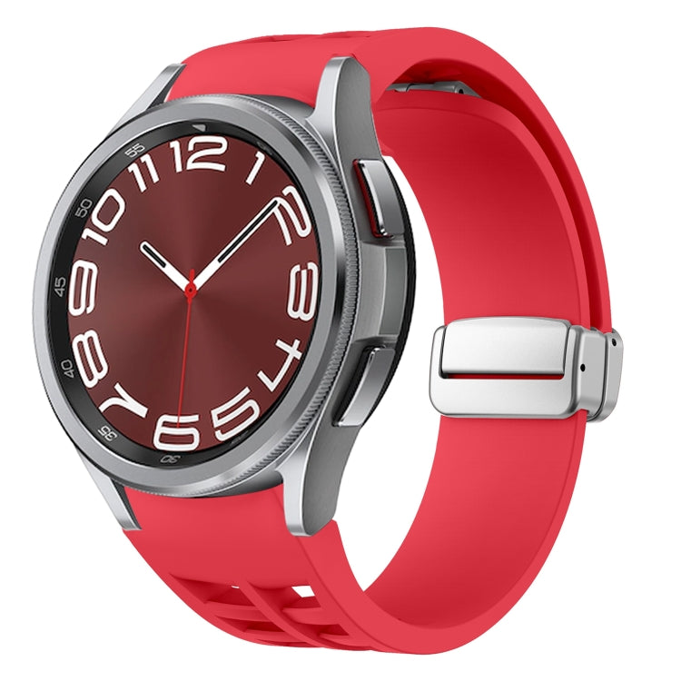Bracelet de montre en silicone avec boucle pliante magnétique argentée Richard, pour Samsung Galaxy Watch 5 Pro 45mm, pour Samsung Galaxy Watch 7 40 / 44mm, pour Samsung Galaxy Watch 6 Classic 43 / 47mm