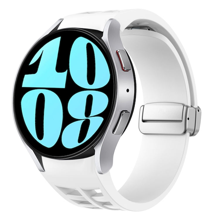 Bracelet de montre en silicone avec boucle pliante magnétique argentée Richard, pour Samsung Galaxy Watch 6 40 / 44mm, pour Samsung Galaxy Watch 5 40 / 44mm, pour Samsung Galaxy Watch 4 40 / 44mm