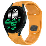 Bracelet de montre en silicone à boucle inversée texturée Football, Pour Samsung Galaxy Watch 4 44mm, Pour Samsung Galaxy Watch 4 40mm, Pour Samsung Galaxy Watch 4 Classic 46mm, Pour Samsung Galaxy Watch 4 Classic 42mm