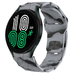 Bracelet de montre en silicone à boucle inversée texturée Football, Pour Samsung Galaxy Watch 4 44mm, Pour Samsung Galaxy Watch 4 40mm, Pour Samsung Galaxy Watch 4 Classic 46mm, Pour Samsung Galaxy Watch 4 Classic 42mm