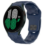 Bracelet de montre en silicone à boucle inversée texturée Football, Pour Samsung Galaxy Watch 4 44mm, Pour Samsung Galaxy Watch 4 40mm, Pour Samsung Galaxy Watch 4 Classic 46mm, Pour Samsung Galaxy Watch 4 Classic 42mm