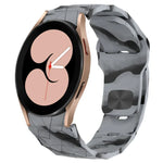 Bracelet de montre en silicone à boucle inversée texturée Football, Pour Samsung Galaxy Watch 4 44mm, Pour Samsung Galaxy Watch 4 40mm, Pour Samsung Galaxy Watch 4 Classic 46mm, Pour Samsung Galaxy Watch 4 Classic 42mm