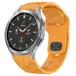 Bracelet de montre en silicone à boucle inversée texturée Football, Pour Samsung Galaxy Watch 4 44mm, Pour Samsung Galaxy Watch 4 40mm, Pour Samsung Galaxy Watch 4 Classic 46mm, Pour Samsung Galaxy Watch 4 Classic 42mm