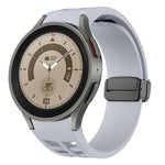 Bracelet de montre en silicone avec boucle noire magnétique pliante Richard, pour Samsung Galaxy Watch 5 40 / 44mm, pour Samsung Galaxy Watch 5 Pro 45mm, pour Samsung Galaxy Watch 4 40 / 44mm