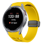 Bracelet de montre en silicone avec boucle noire magnétique pliante Richard, pour Samsung Galaxy Watch FE 40mm, pour Samsung Galaxy Watch 7 40 / 44mm, pour Samsung Galaxy Watch 6 Classic 43 / 47mm