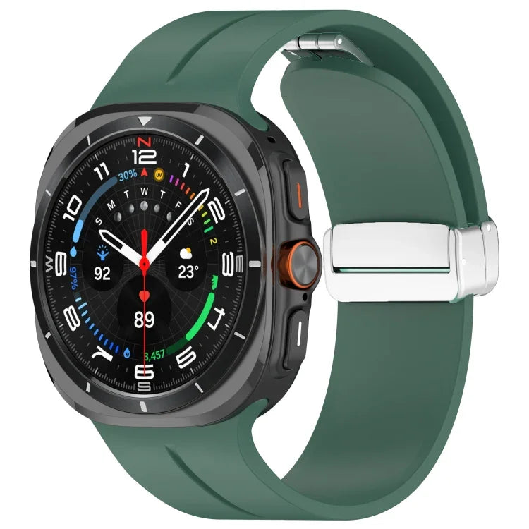 Bracelet de montre en silicone argenté à boucle magnétique pliable pour Samsung Galaxy Watch Ultra 47 mm / Ultra 2025
