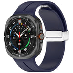 Bracelet de montre en silicone argenté à boucle magnétique pliable pour Samsung Galaxy Watch Ultra 47 mm / Ultra 2025