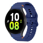 Bracelet de montre en silicone cousu motif vague, pour Samsung Galaxy Watch 7 40 / 44mm, pour Samsung Galaxy Watch 6 Classic, pour Samsung Galaxy Watch 6 40 / 44mm, pour Samsung Galaxy Watch 5 40 / 44mm
