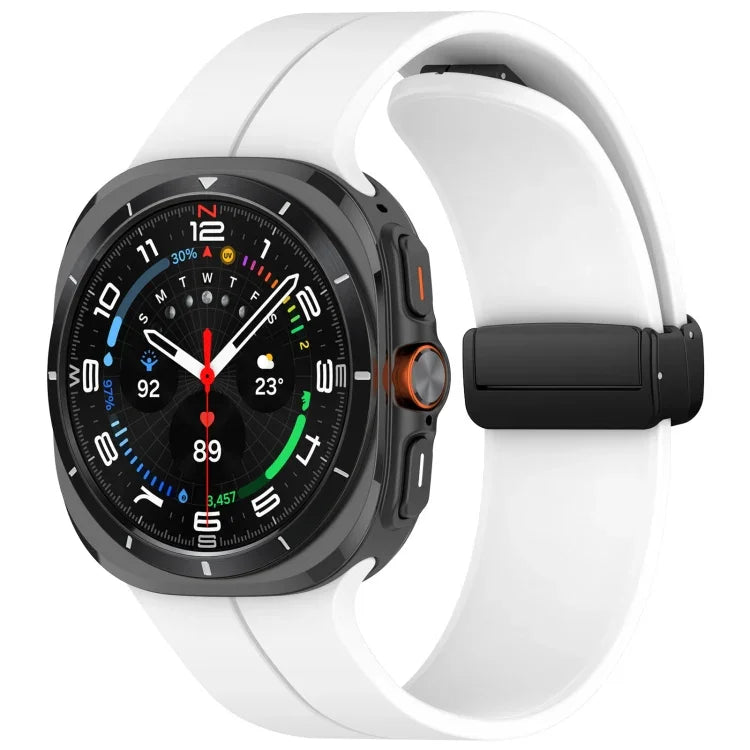 Bracelet de montre en silicone pliable à boucle magnétique style rainuré pour Samsung Galaxy Watch Ultra 47 mm