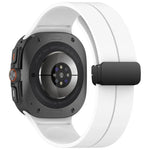 Bracelet de montre en silicone pliable à boucle magnétique style rainuré pour Samsung Galaxy Watch Ultra 47 mm