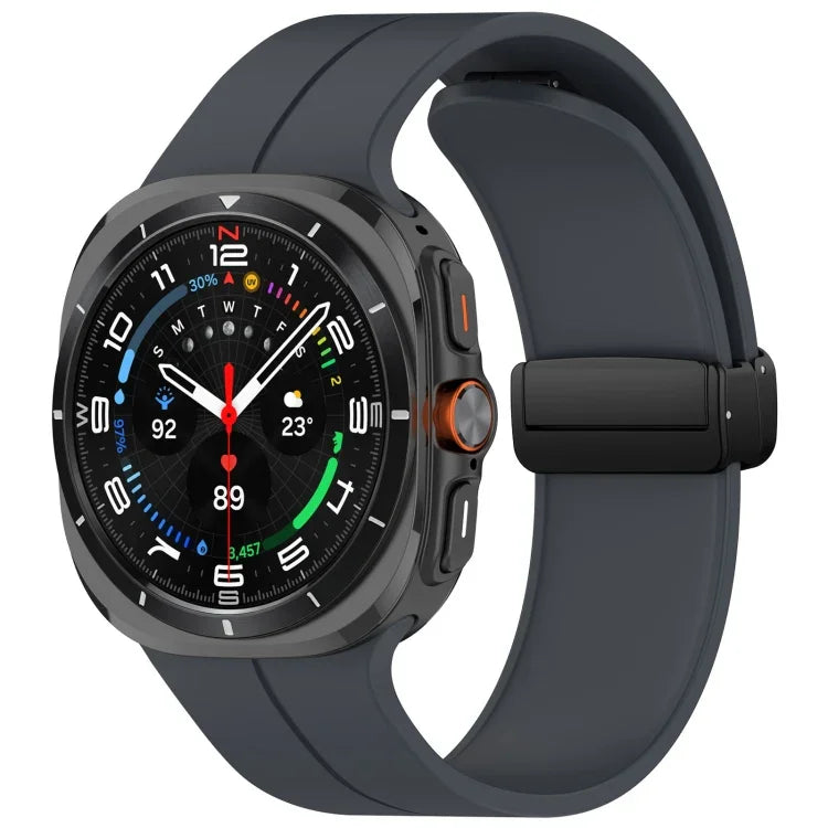Bracelet de montre en silicone pliable à boucle magnétique style rainuré pour Samsung Galaxy Watch Ultra 47 mm