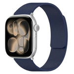 Bracelet de montre magnétique en silicone à texture litchi, compatible avec Apple Watch 46 mm / 49 mm / 45 mm / 44 mm et Apple Watch 42 mm / 41 mm / 40 mm / 38 mm.