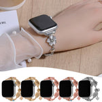 Bracelet de montre en alliage à motif trèfle à quatre feuilles, compatible avec les Apple Watch 46 mm / 49 mm / 45 mm / 44 mm et 42 mm / 41 mm / 40 mm / 38 mm.