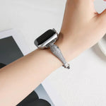 Bracelet de montre à motif tête de léopard en zircon incrusté de cuivre, compatible avec Apple Watch 46 mm / 49 mm / 45 mm / 44 mm et Apple Watch 42 mm / 41 mm / 40 mm / 38 mm.