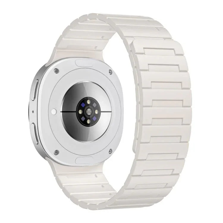 Bracelet de montre magnétique en silicone souple, pour Samsung Galaxy Watch8 / Watch8 Classic